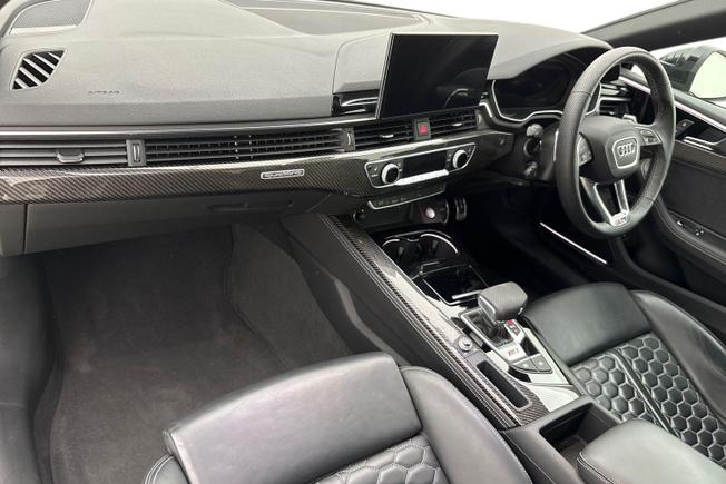 Audi RS5 Photo 2