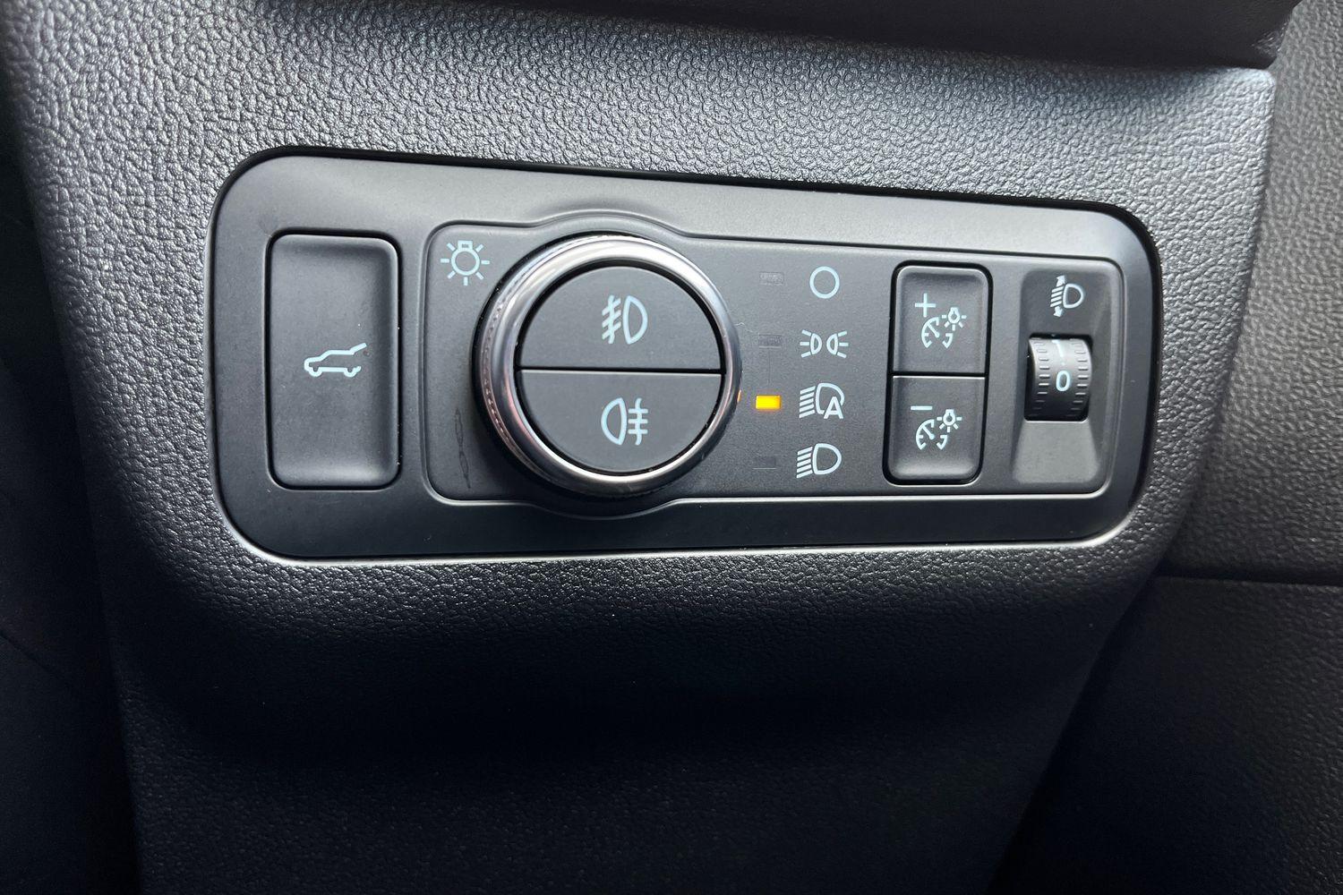 Ford Kuga Photo 36