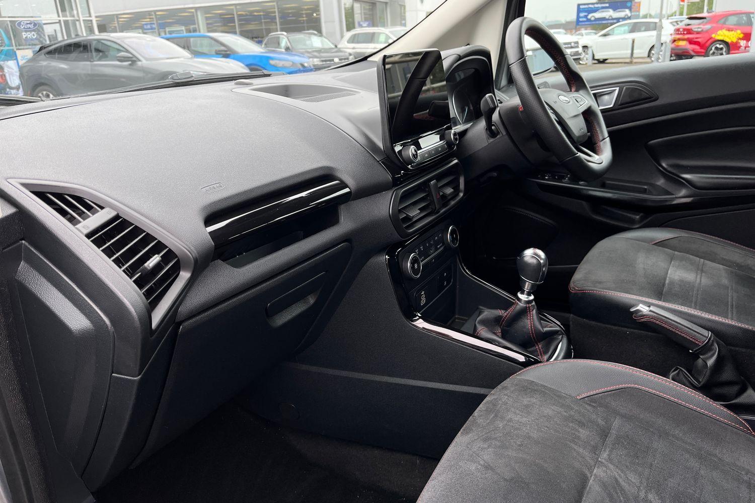 Ford ECOSPORT Photo 17