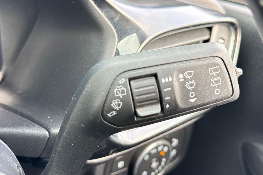 Ford FIESTA Photo autoimg-74b532d2d70fbe2af19058a64445d6db9a4e61c1.jpg