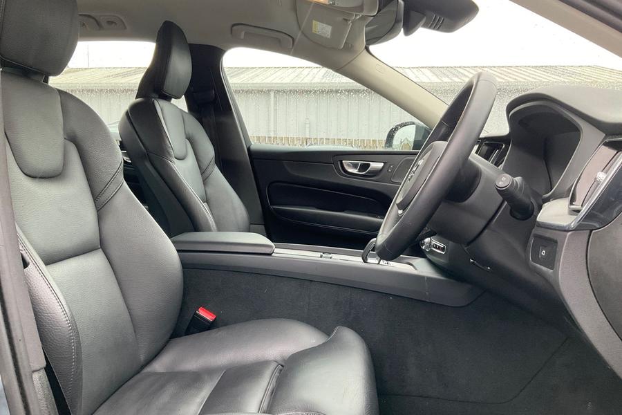 Volvo XC60 Photo autoimg-74b6899314c63663d15c162d7bb7fc4f96c09368.jpg