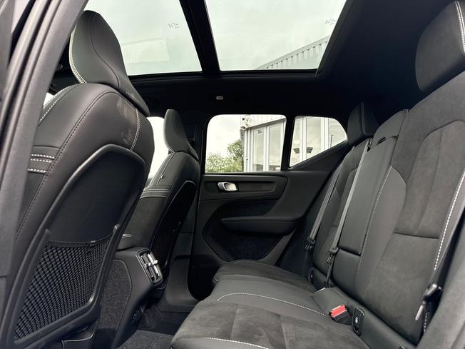 VOLVO Xc40 Photo 39