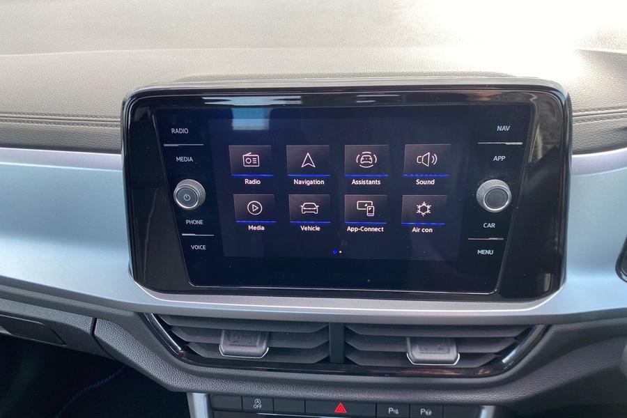 Volkswagen T-ROC Photo autoimg-74bf612f6f74efee67de6f64fa9709bdcc7728d2.jpg