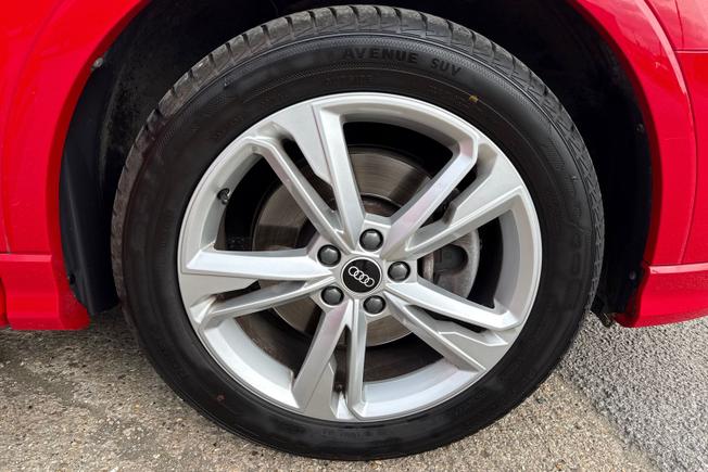 Audi Q3 Photo 5