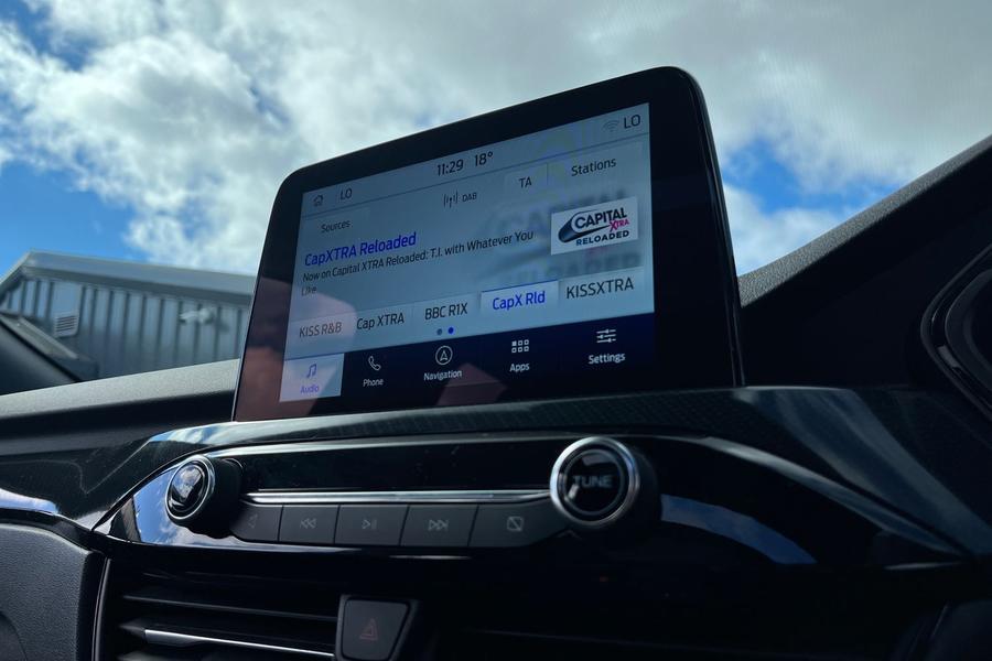 Ford Kuga Photo autoimg-74c2138781ecd86861452f3a9e0e19e520fc90fc.jpg