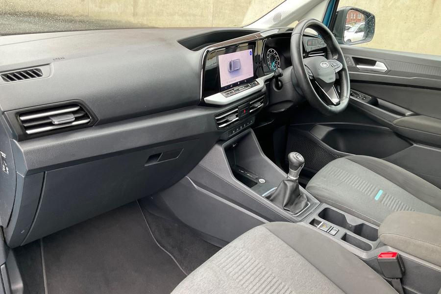 Ford Grand Tourneo Connect Photo autoimg-74c2c05988c9d365fd2bc7f1ed160227245b7012.jpg