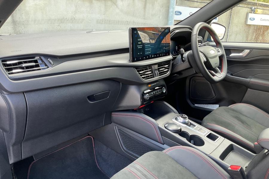 Ford KUGA Photo autoimg-74c7360a353a1e81f9100309a573fc1ee62b0ee3.jpg
