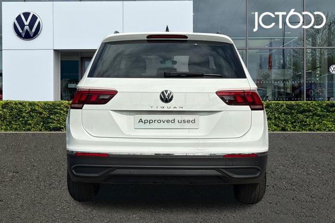 VOLKSWAGEN Tiguan Photo 7