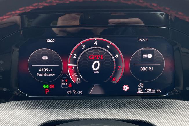 VOLKSWAGEN Golf Photo 15