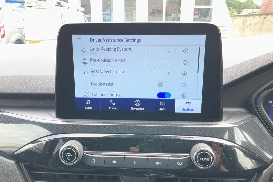 Ford Kuga Photo autoimg-74d2d4f5c9fbf38388c494c8f0047f4132341671.jpg