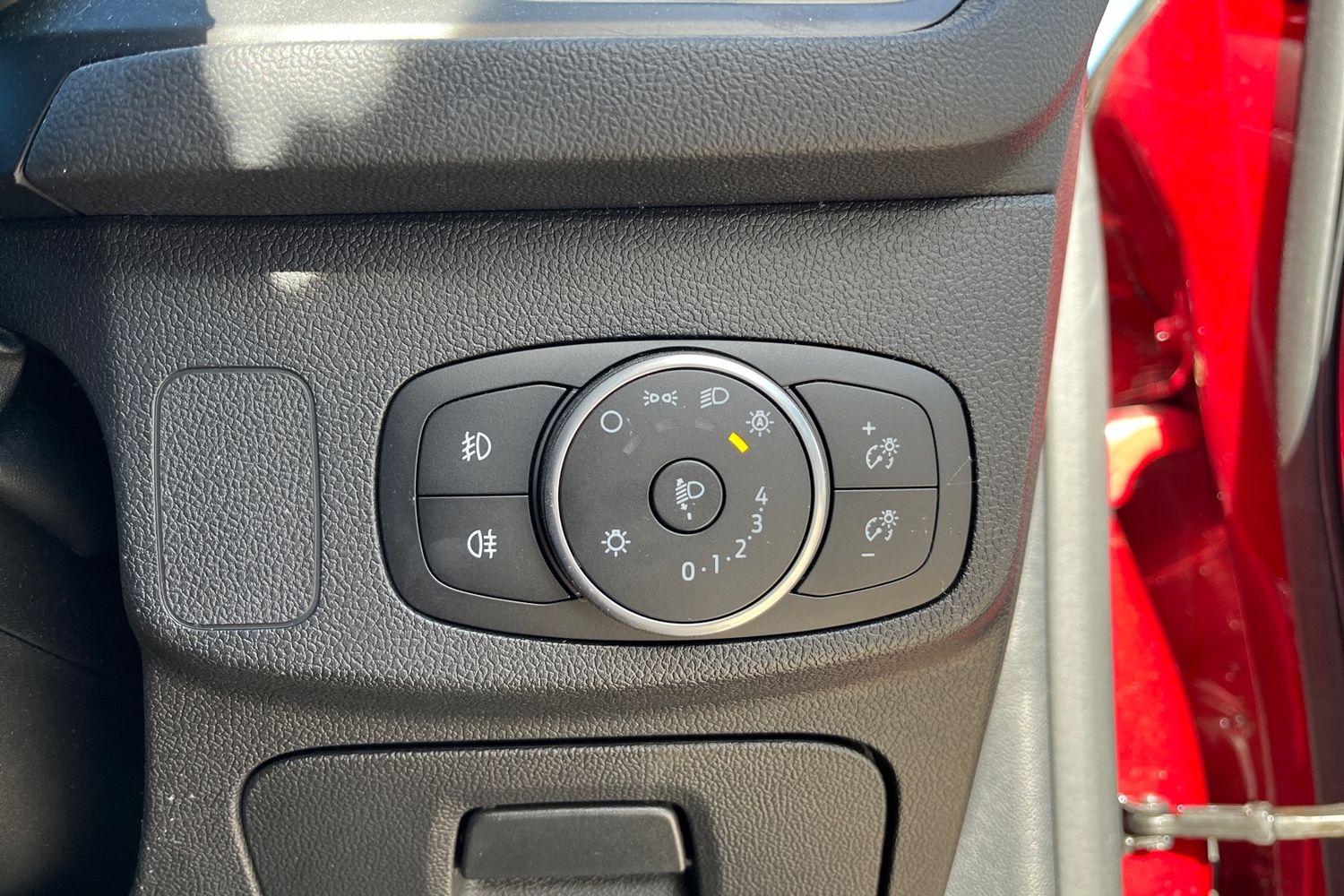 Ford FOCUS Photo 25