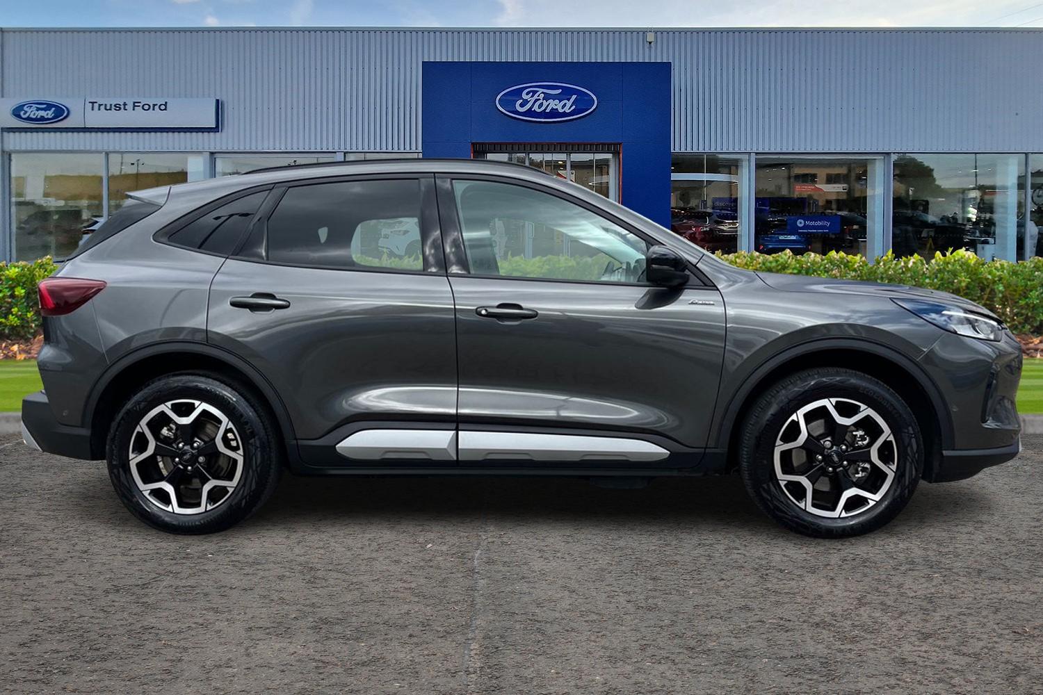 Ford KUGA Photo 2