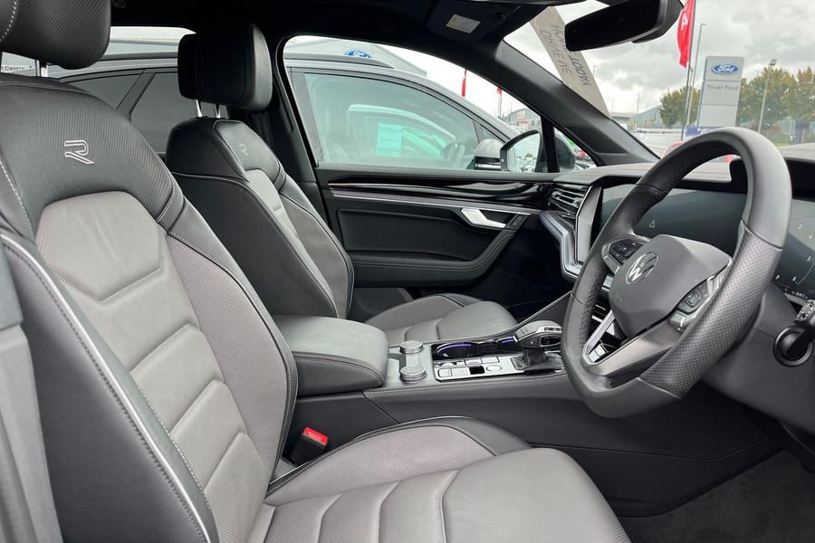 Volkswagen TOUAREG Photo autoimg-74d95f7f1fde0d514978d578c15e65d4eceef6c0.jpg