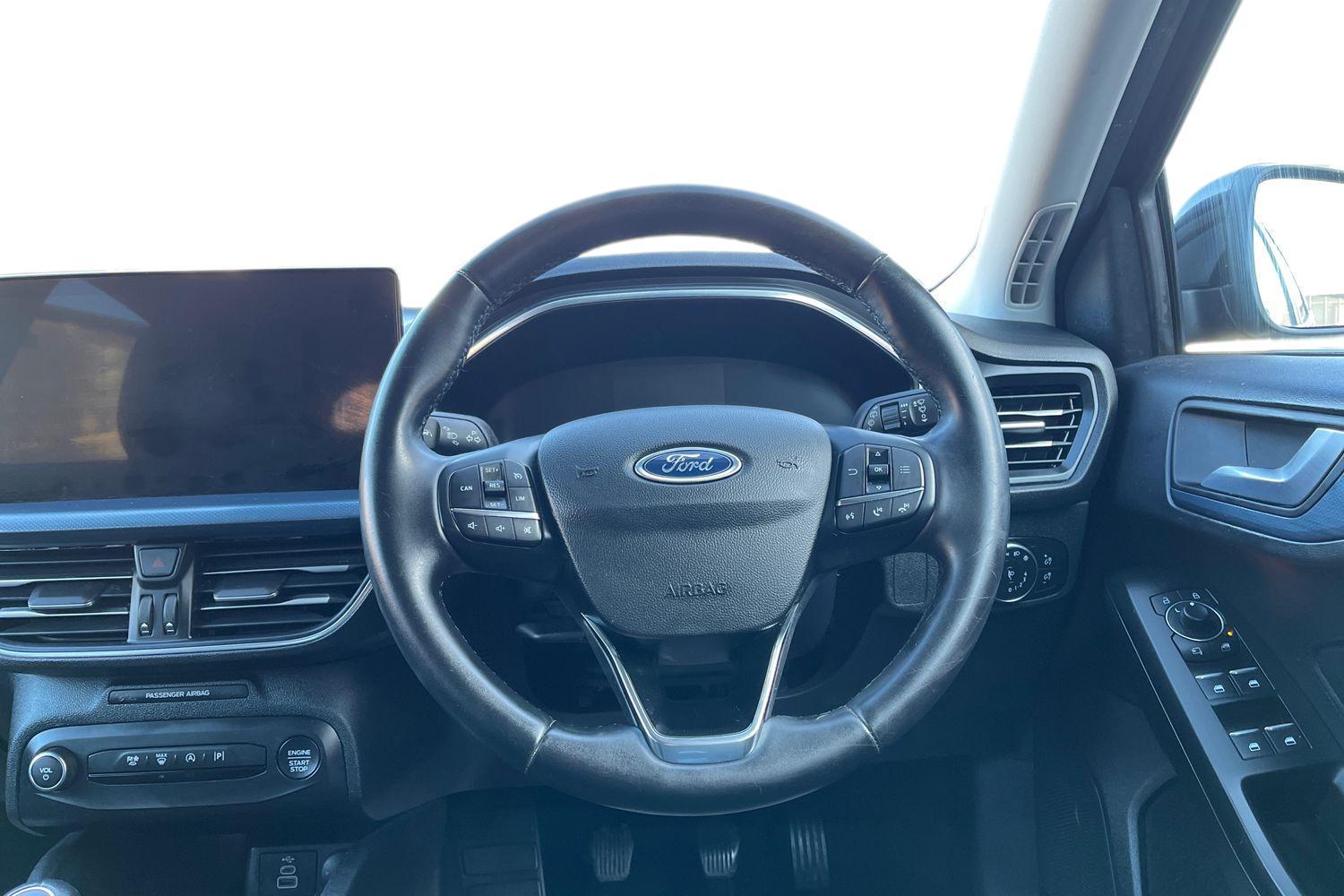 Ford FOCUS Photo 10