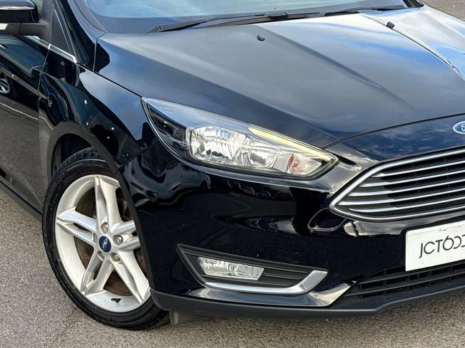 FORD Focus Photo 19