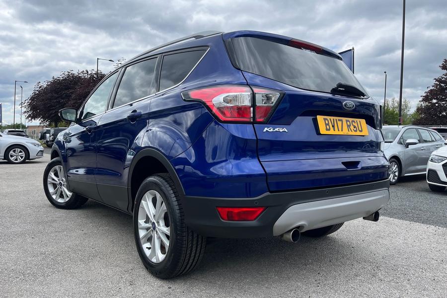 Ford KUGA Photo autoimg-74e88cb2871c30e00cf2bf502d4315fe43c92cbe.jpg