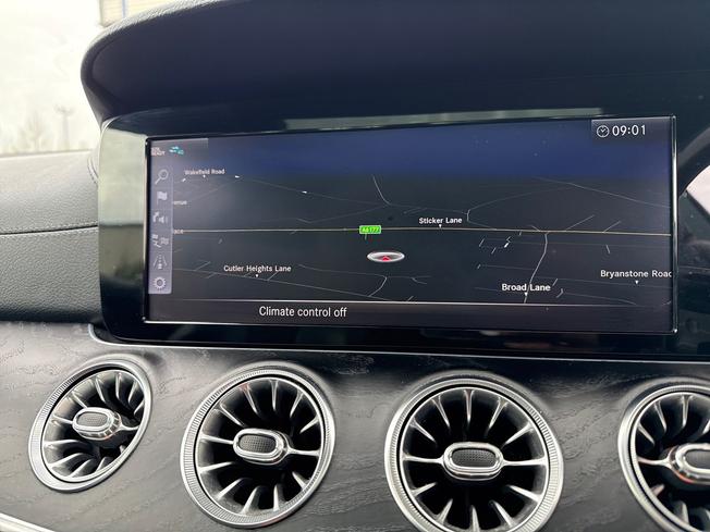 MERCEDES-BENZ E Class Photo 39