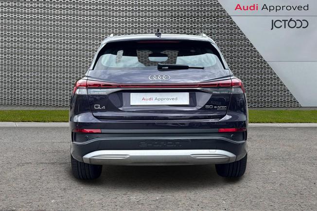 AUDI Q4 E-Tron Photo 7