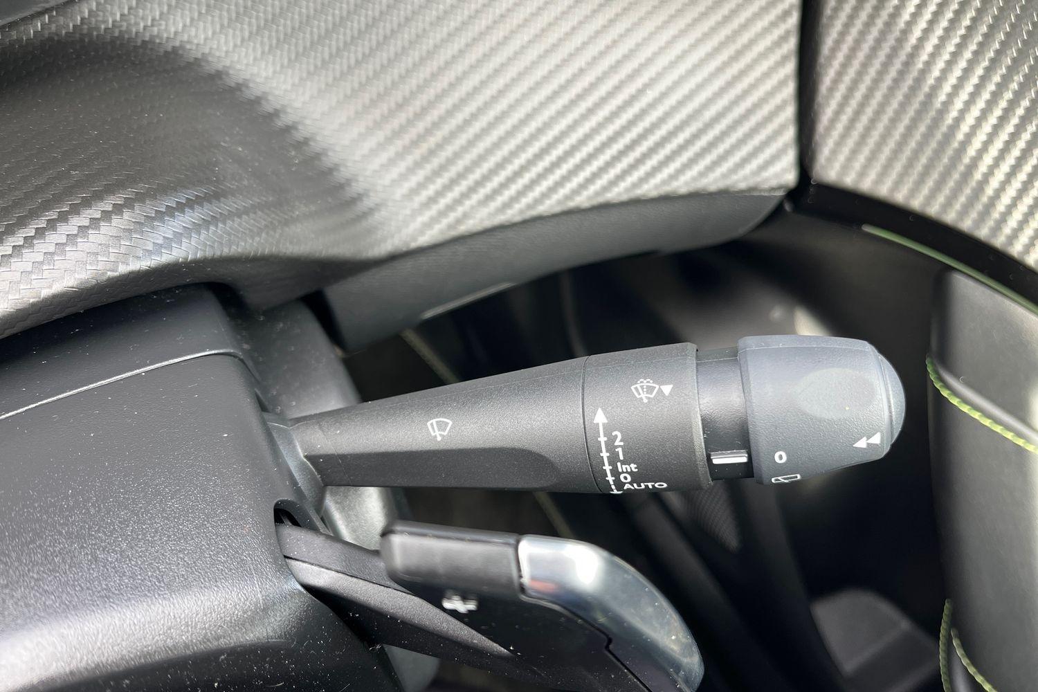 PEUGEOT 2008 Photo 14