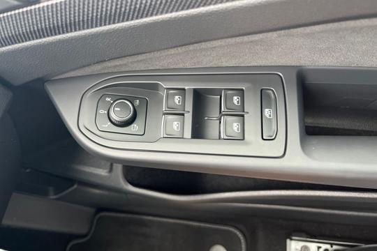 Volkswagen Golf Photo autoimg-74ee5c638447fb745949529e3e8b793511a768c4.jpg