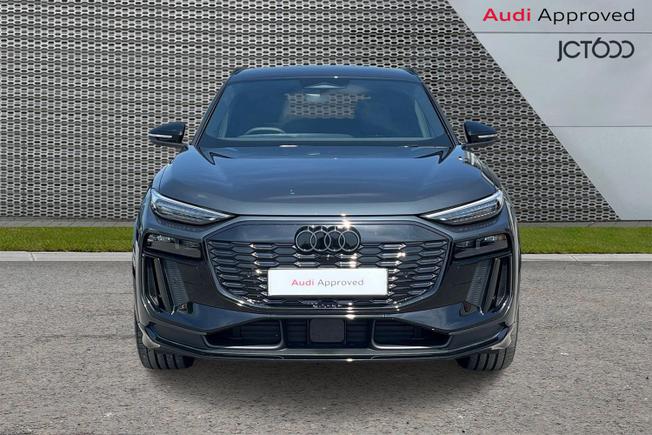 AUDI Q6 E-Tron Photo 8
