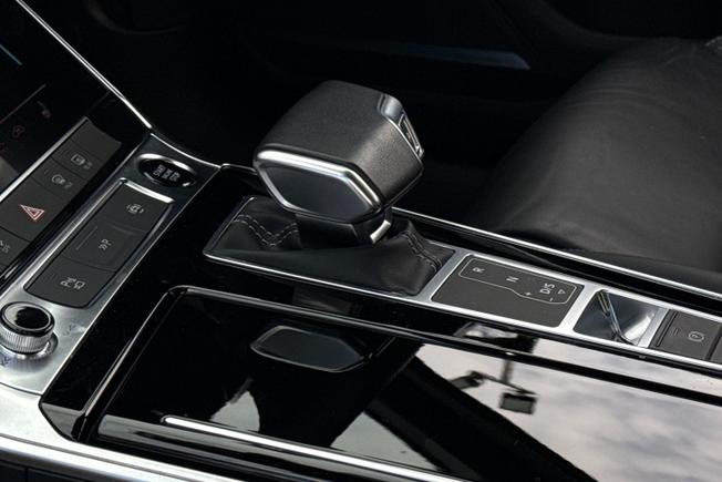 AUDI A6 Avant Photo 43