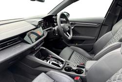 Audi S3 Photo 2