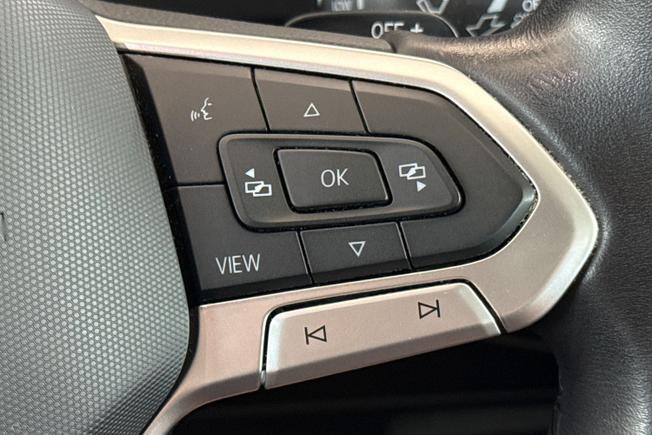 VOLKSWAGEN Tiguan Photo 17