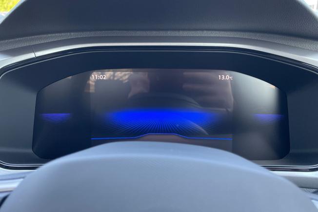 VOLKSWAGEN T-Roc Photo 15