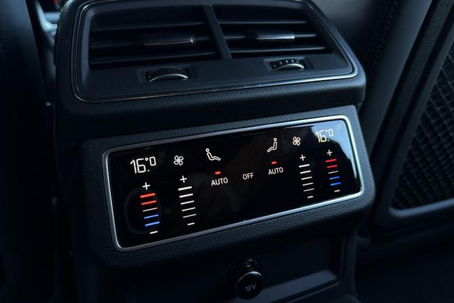 AUDI Rs6 Avant Photo 38