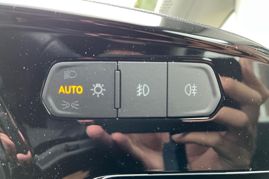 Ford Transit Connect Photo autoimg-750399716695cd6b01c9d7b649e31973a32bbe2a.jpg
