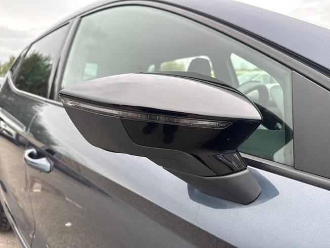 SEAT Ibiza Photo 20