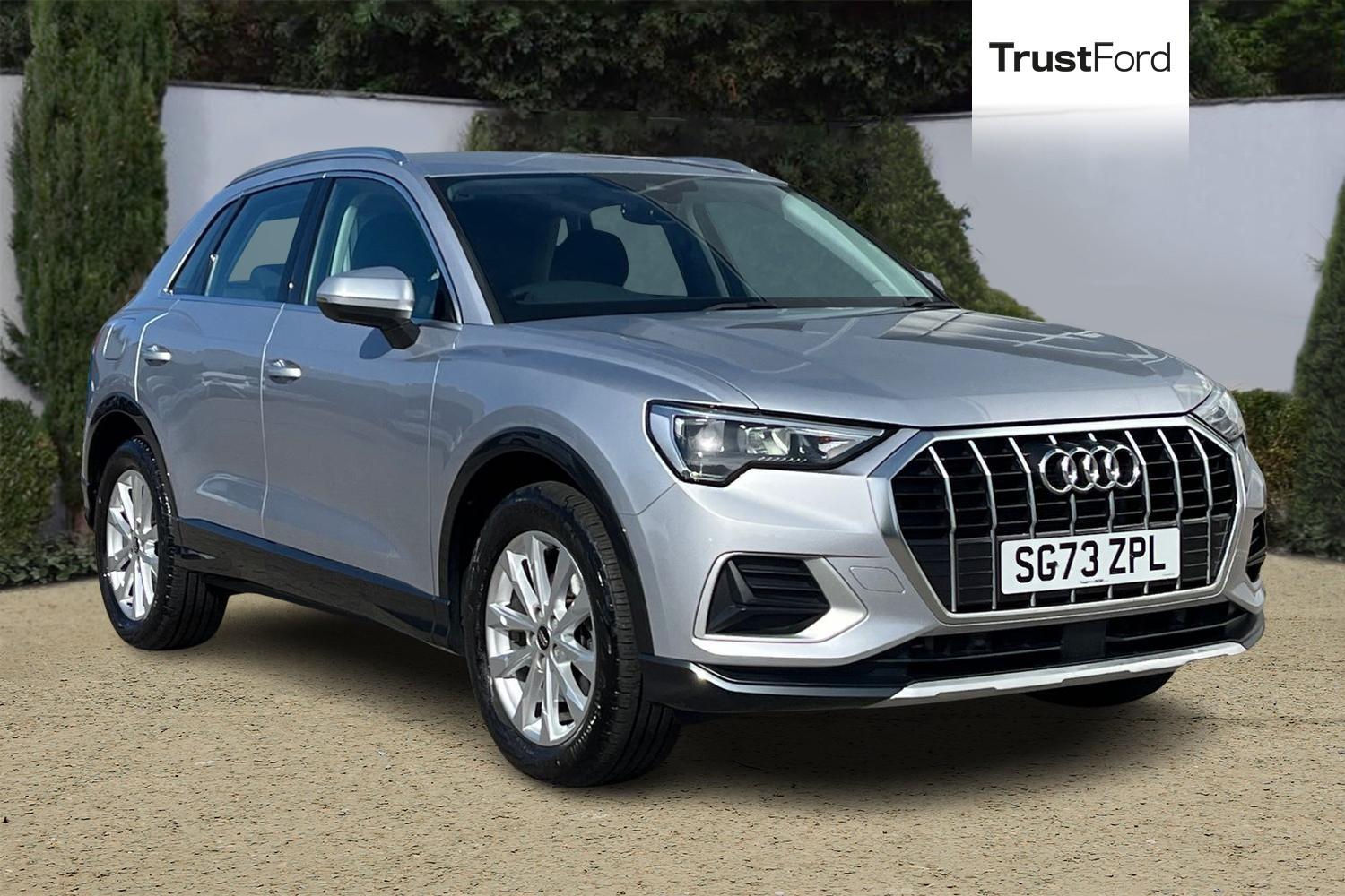 Audi Q3 Photo 0