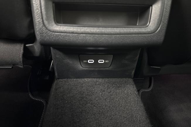 VOLKSWAGEN Golf Photo 25