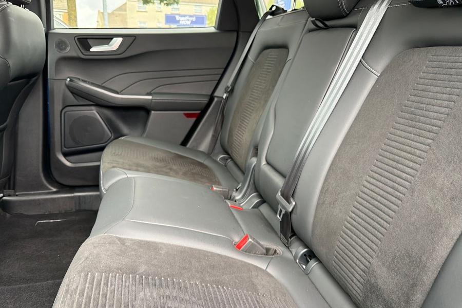 Ford KUGA Photo autoimg-7508771bd69bf5cd887d0c02150b3e3242f8e04a.jpg