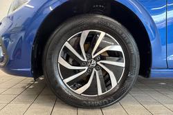 VOLKSWAGEN Polo Photo 5