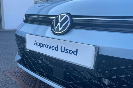 Volkswagen Golf Photo autoimg-7511307e019354d1c2c68c639a3ddee3088760bc.jpg