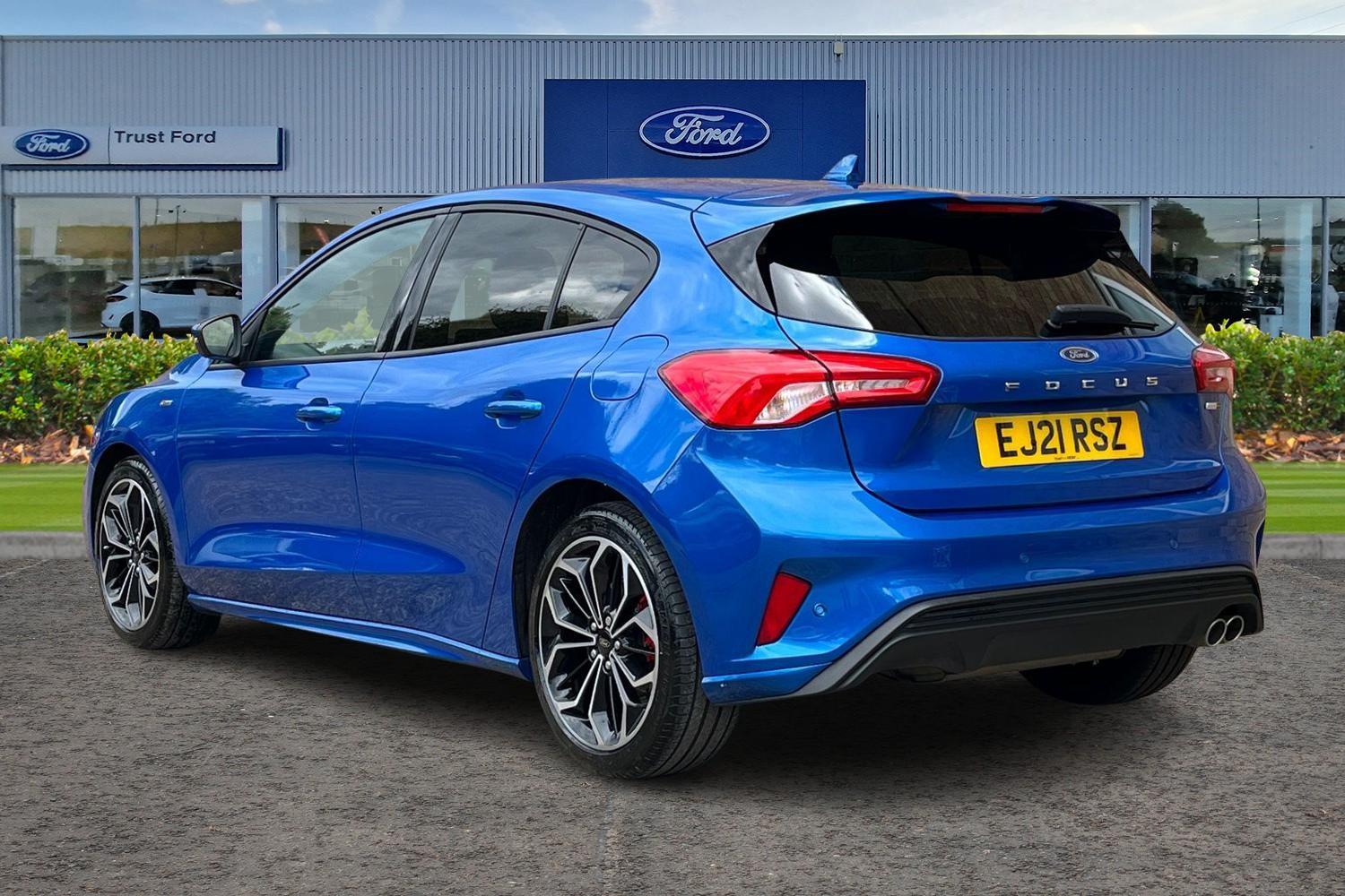 Ford FOCUS Photo 1