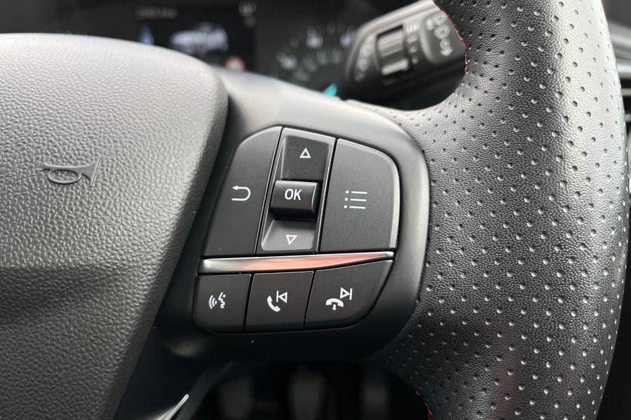 Ford Fiesta Photo autoimg-75142697d717db3c8b15d60762fa20d83d2deec8.jpg