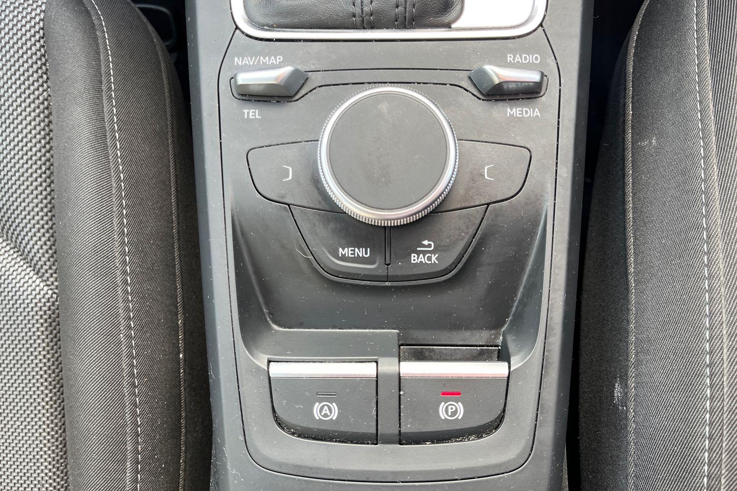 Audi Q2 Photo 24