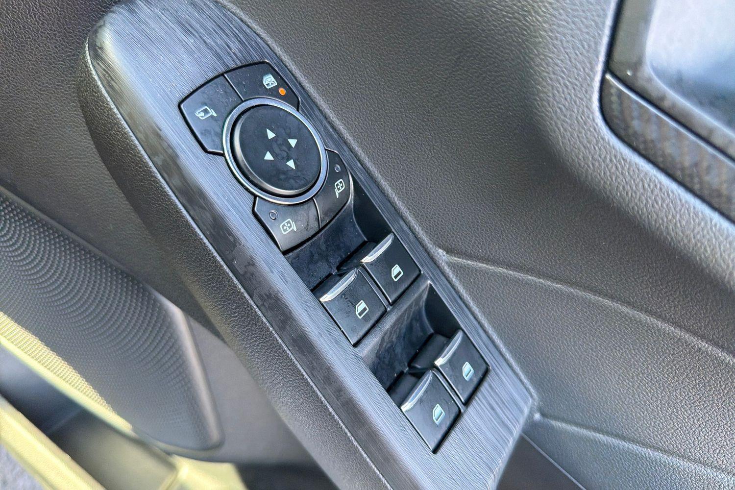 Ford KUGA Photo 15