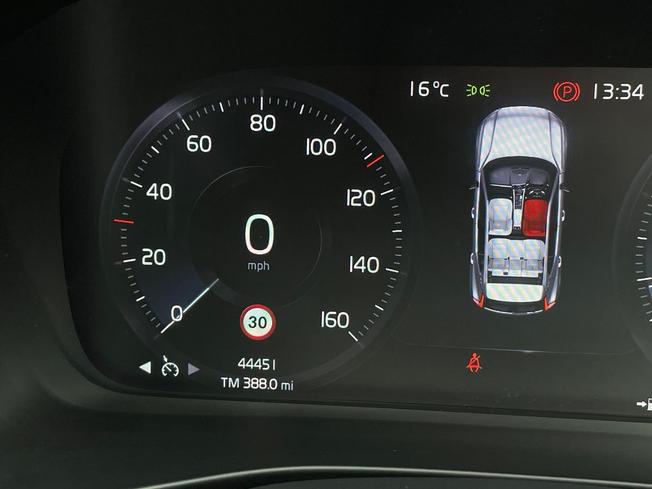 VOLVO Xc40 Photo 15