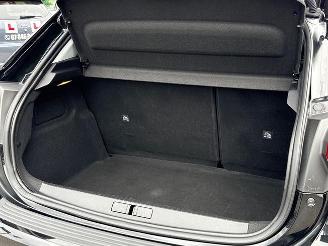 VAUXHALL Corsa Photo 12