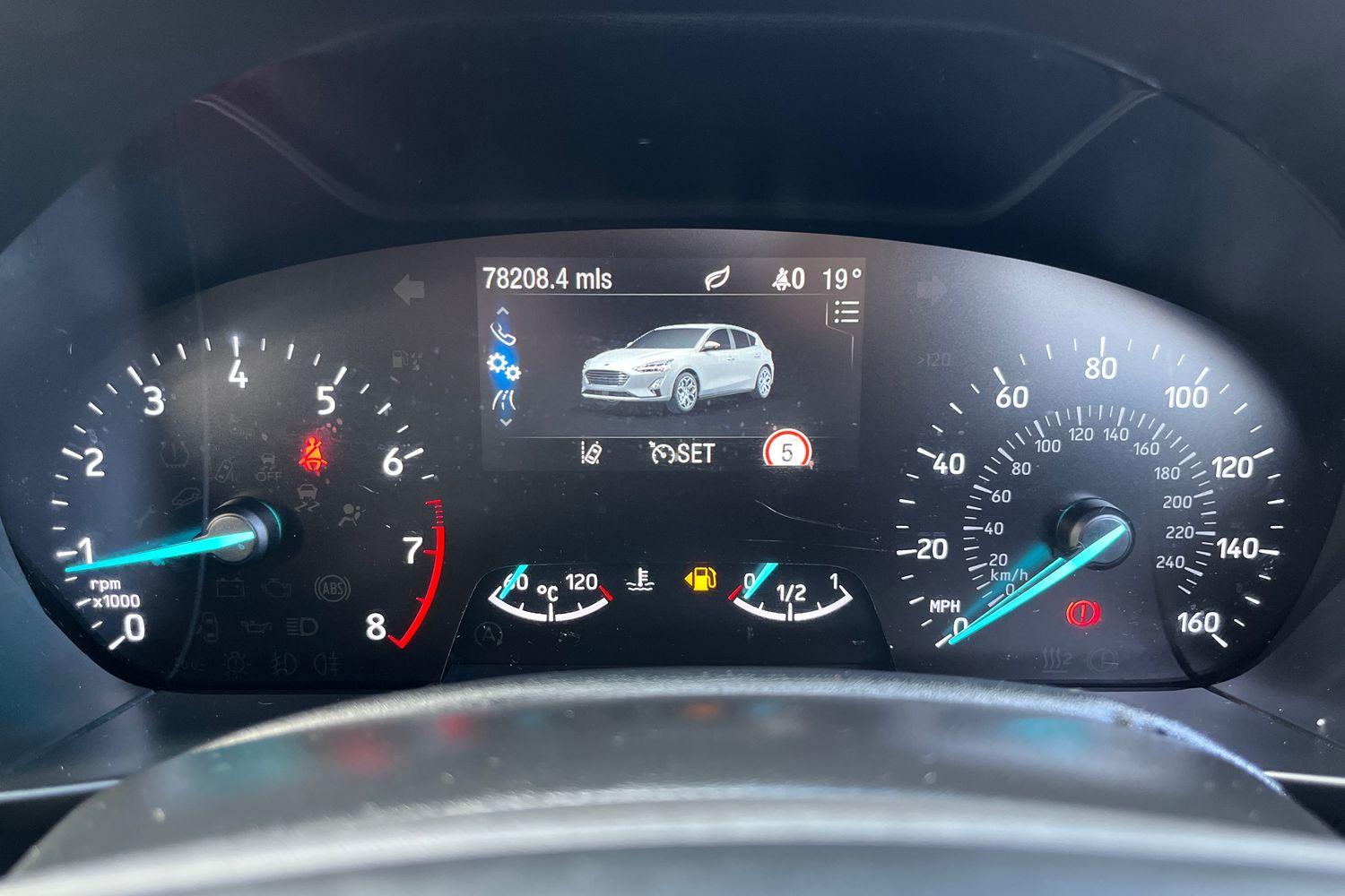 Ford FOCUS Photo 12