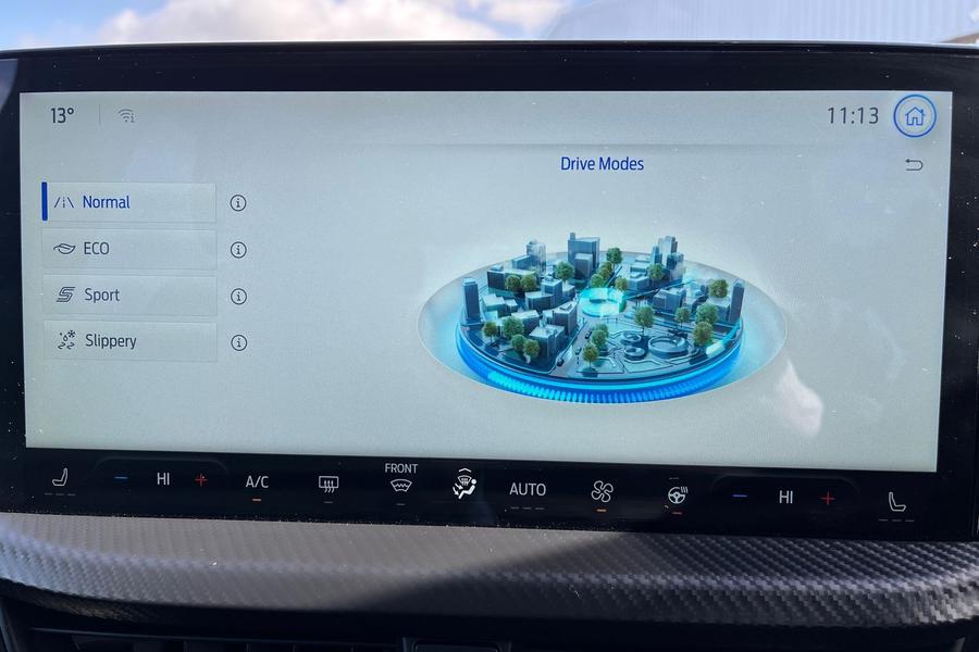 Ford KUGA Photo autoimg-75277f1cf267d7790f16ff113ff170c85480792c.jpg