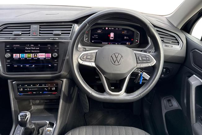 VOLKSWAGEN Tiguan Allspace Photo 11