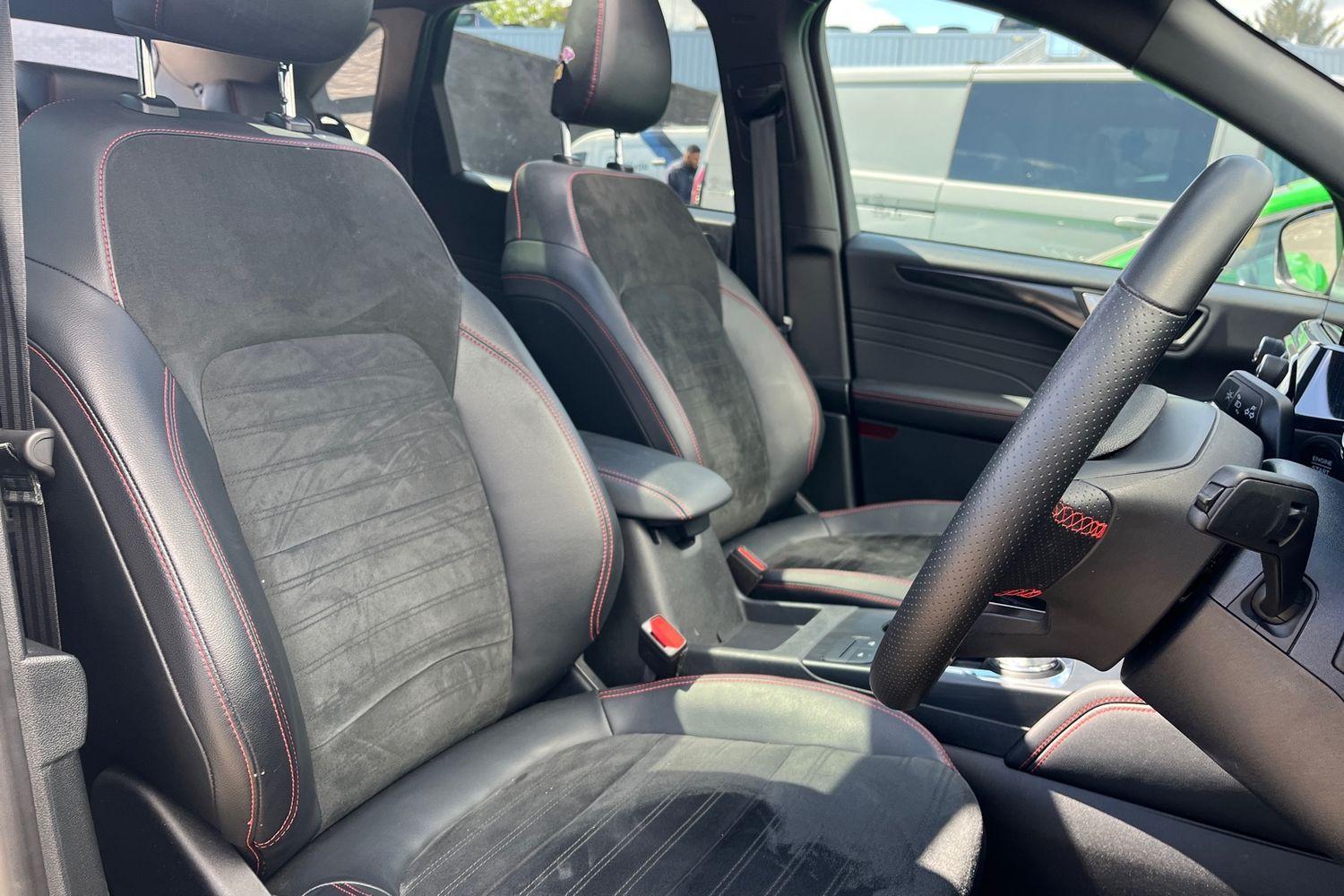 Ford Kuga Photo 16