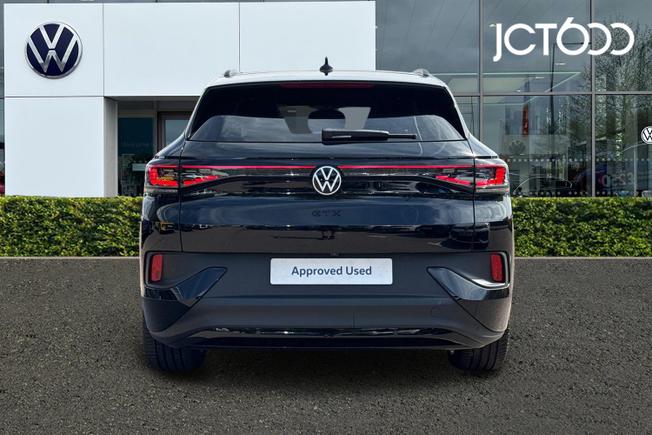 VOLKSWAGEN ID.4 Photo 7