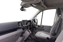 VOLKSWAGEN Grand California Photo 2