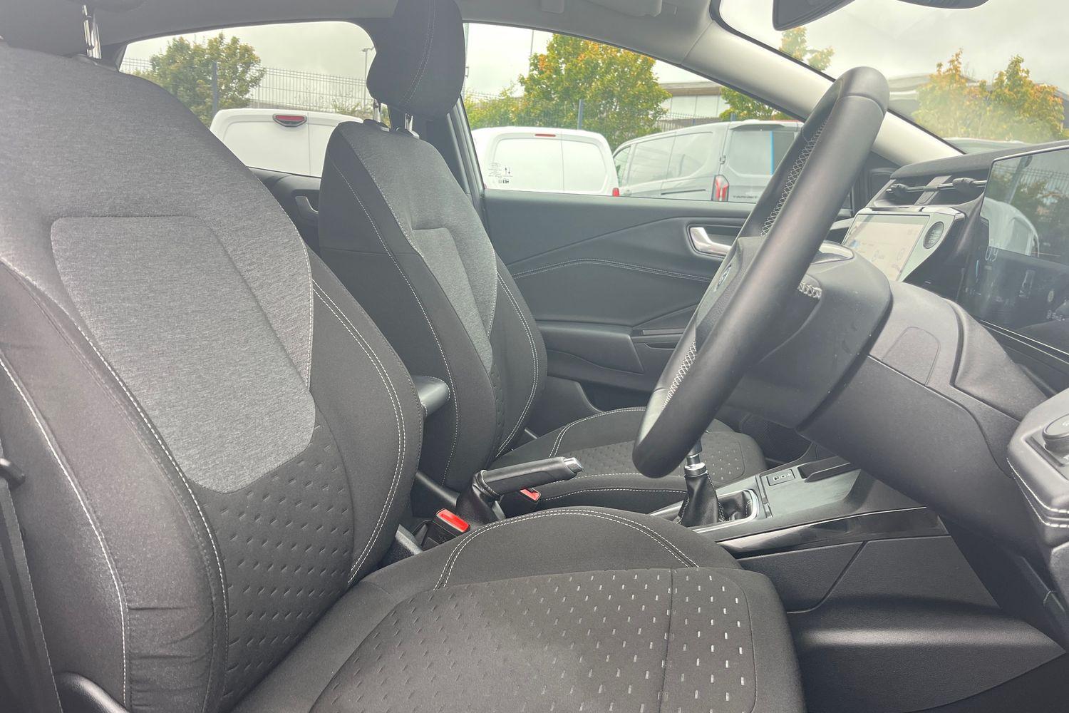 Ford Puma Photo 16